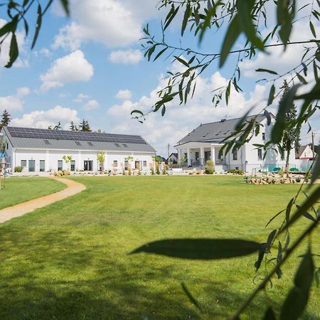 Villa Folwark Matecznik à Sedzinko Extérieur photo